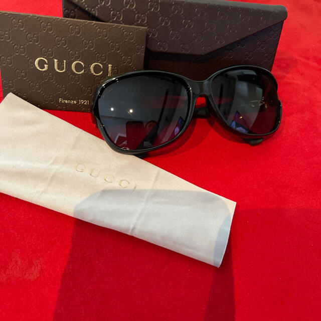Gucci - GUCCI サングラス(お値下げ致しました)の通販 by ママン9393's