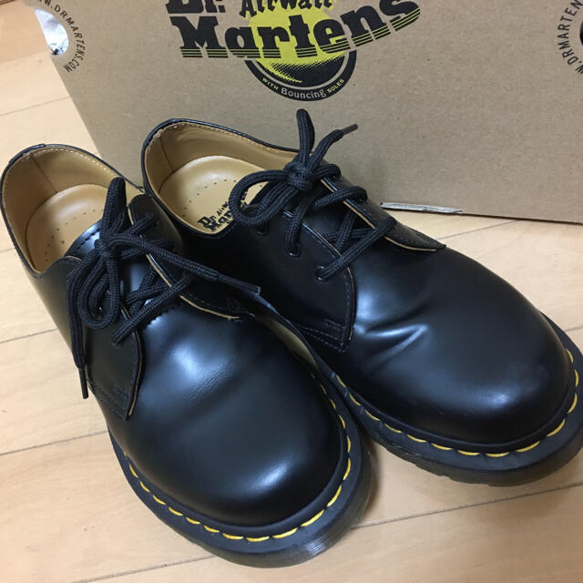 Dr.Martens - ドクターマーチン ギブソン ３ホール 1461W DR.MARTENSの ...