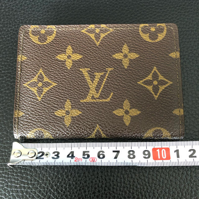 LOUIS VUITTON(ルイヴィトン)のルイヴィトン LV パスケース メンズのファッション小物(名刺入れ/定期入れ)の商品写真