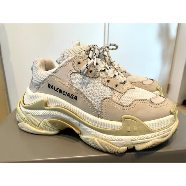 Balenciaga(バレンシアガ)のバレンシアガ トリプルエス ホワイト レディースの靴/シューズ(スニーカー)の商品写真