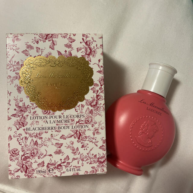 Les Merveilleuses LADUREE(レメルヴェイユーズラデュレ)のラデュレ テ ボディ ローション ブラックベリー 190ml  コスメ/美容のボディケア(ボディローション/ミルク)の商品写真