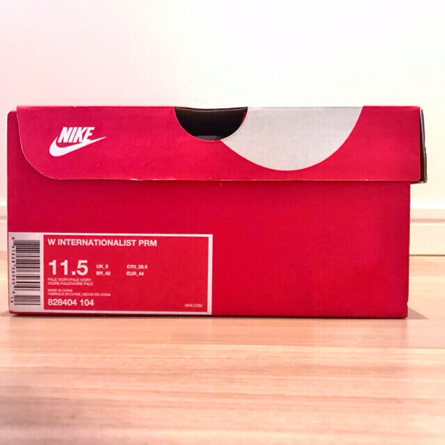 NIKE(ナイキ)のナイキ インターナショナリスト 28.5cm(メンズ27.0cm 27.5cm) メンズの靴/シューズ(スニーカー)の商品写真