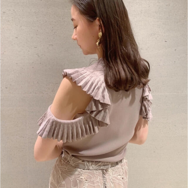 プリーツラッフルスリーブニットプルオーバー PBEG正規品🌸