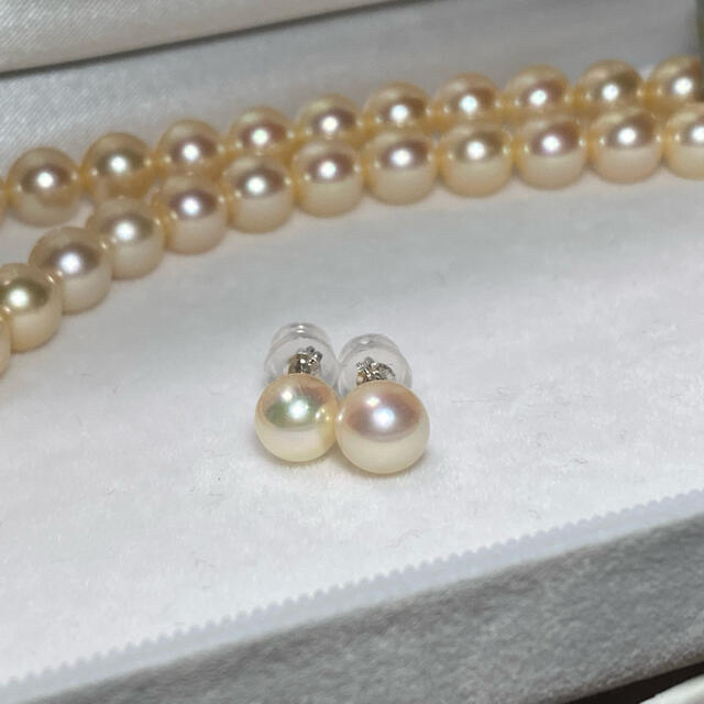 6.9ミリ 花珠 パールピアス あこや真珠 6.9ミリ 花珠 パールピアス あこや真珠