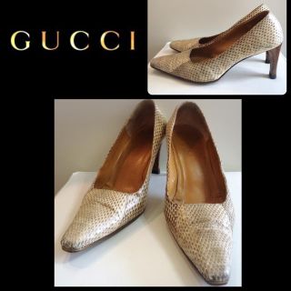 グッチ(Gucci)のグッチ♡パイソン レザー パンプス ベージュ♡(ハイヒール/パンプス)