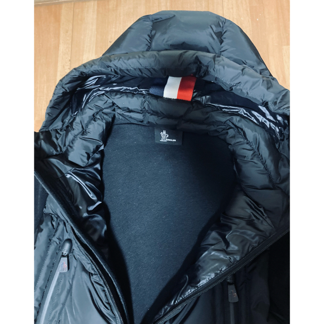 MONCLER(モンクレール)のMONCLER GRENOBLE カーディガンメンズ メンズのトップス(カーディガン)の商品写真