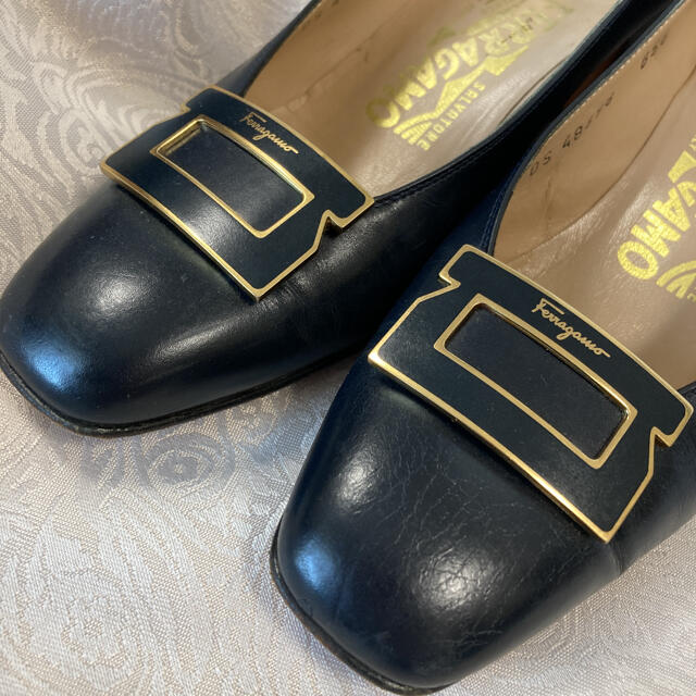 Salvatore Ferragamo(サルヴァトーレフェラガモ)のフェラガモ　パンプス レディースの靴/シューズ(ハイヒール/パンプス)の商品写真