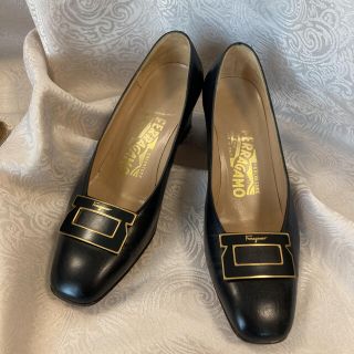 サルヴァトーレフェラガモ(Salvatore Ferragamo)のフェラガモ　パンプス(ハイヒール/パンプス)