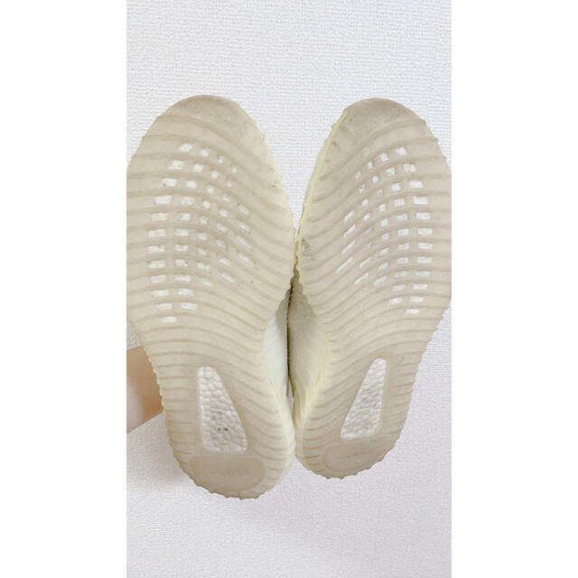 yeezy boost triple whiteイージーブーストトリプルホワイト メンズの靴/シューズ(スニーカー)の商品写真