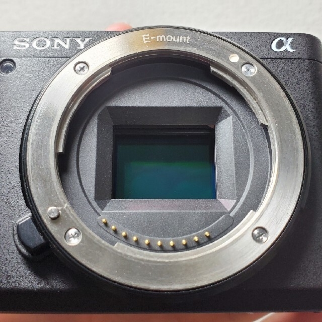 SONY(ソニー)のソニー α6400 ボディ (おまけ付き) スマホ/家電/カメラのカメラ(ミラーレス一眼)の商品写真