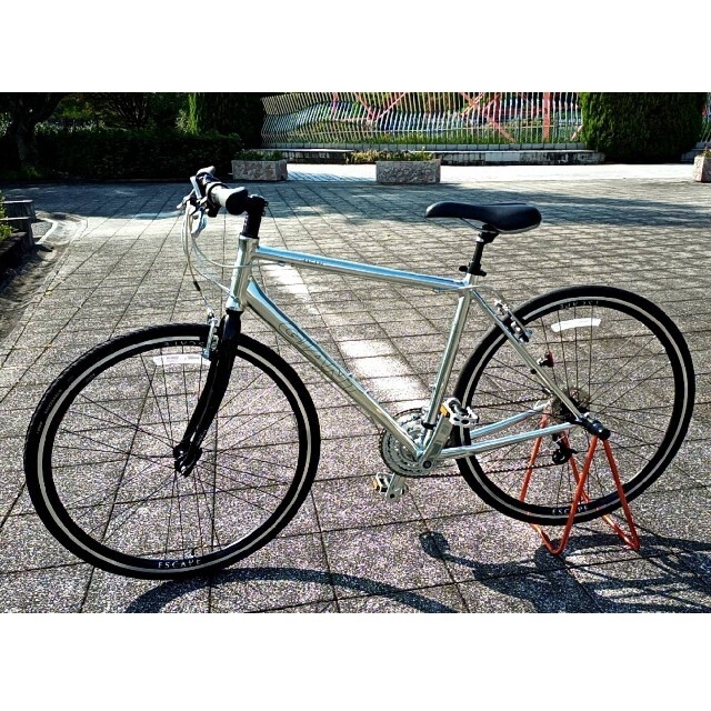 Giant(ジャイアント)の【るう様専用】クロスバイク ESCAPE R3　Mサイズ スポーツ/アウトドアの自転車(自転車本体)の商品写真