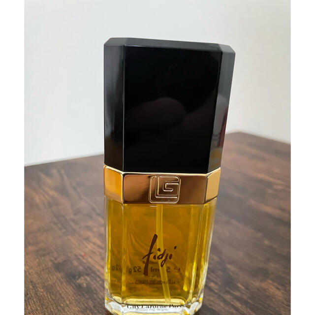 Guy Laroche(ギラロッシュ)のfidji 香水　ギラロッシュ　50ml 未使用 コスメ/美容の香水(香水(女性用))の商品写真