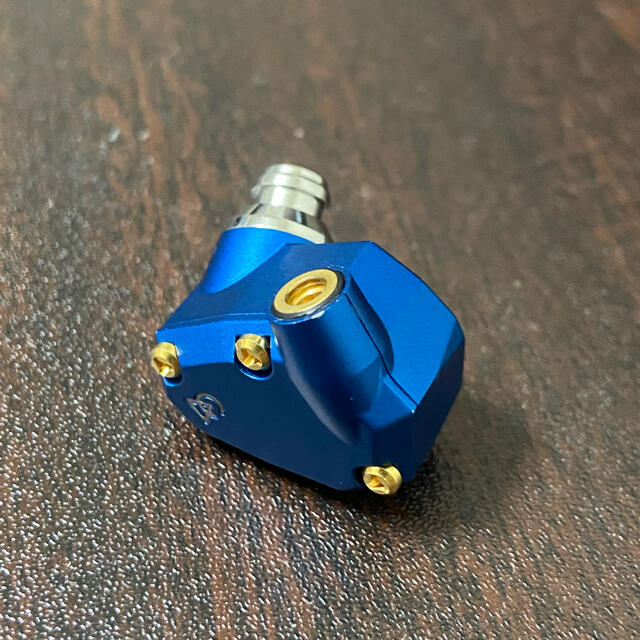 Campfire Audio ANDROMEDA MW10 CAM-5423 スマホ/家電/カメラのオーディオ機器(ヘッドフォン/イヤフォン)の商品写真