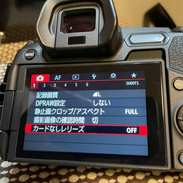 Canon(キヤノン)のEOS R ボディ　Canon ミラーレス一眼 スマホ/家電/カメラのカメラ(ミラーレス一眼)の商品写真