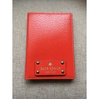 ケイトスペードニューヨーク(kate spade new york)のKate spade ケイトスペード パスポートケース 赤色 レッド(パスケース/IDカードホルダー)