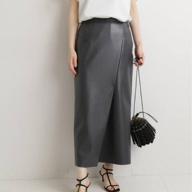 iena フェイクレザーIラインスカート 34 - ロングスカート