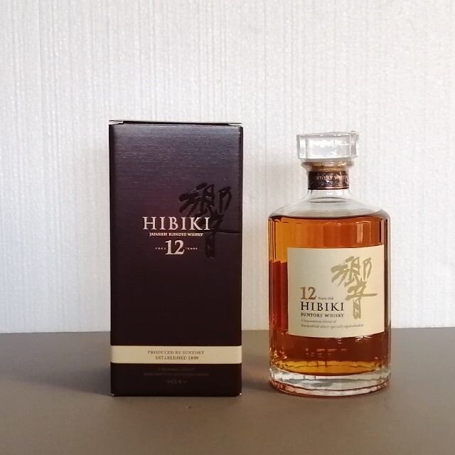 新品登場 サントリー 【終売品】響12年700ml、箱付、サントリー、響、SUNTORY ウイスキー