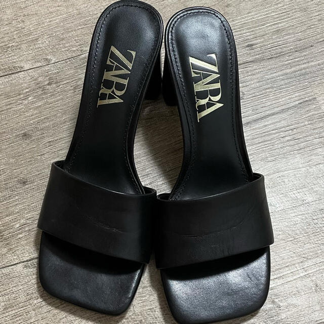 ZARA スクエア サンダル