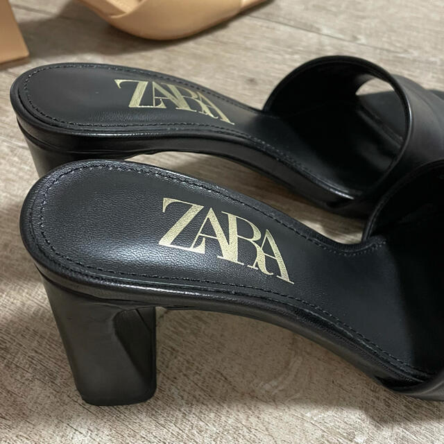 ZARA(ザラ)のZARA スクエア サンダル レディースの靴/シューズ(サンダル)の商品写真