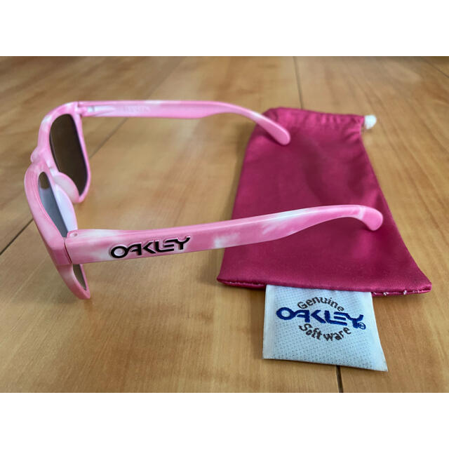 Oakley(オークリー)のOakley frog skins メンズのファッション小物(サングラス/メガネ)の商品写真