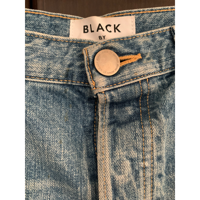 BLACK by moussy(ブラックバイマウジー)の値下げ　BLACK BY MOUSSY  HUILA blue denim  レディースのパンツ(デニム/ジーンズ)の商品写真