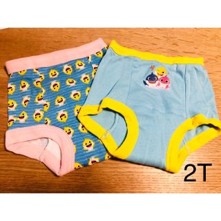 ディズニー(Disney)の◆ベイビーシャークトレーニングパンツ2枚セット 2t(80-90cm)(トレーニングパンツ)