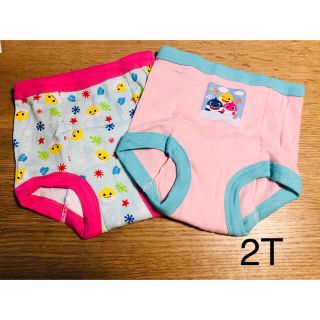 ディズニー(Disney)の◆ベイビーシャークトレーニングパンツ2枚セット 2t(80-90cm)(トレーニングパンツ)