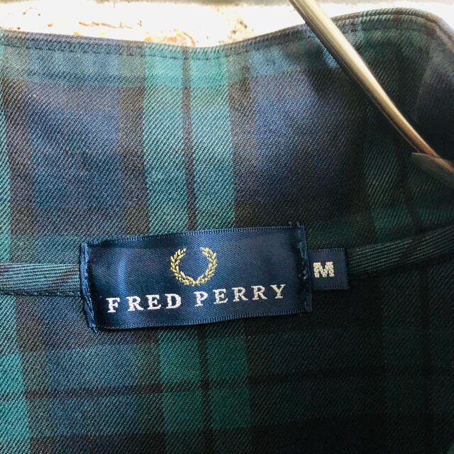 FRED PERRY(フレッドペリー)の【美品】フレッドペリー チェックブルゾンM ワンポイントロゴ グリーン メンズのジャケット/アウター(ブルゾン)の商品写真