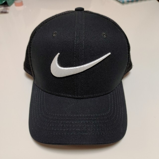 NIKE(ナイキ)の【NIKEキャップ】未着用　スポーツショップで3000円くらいしたからたぶん本物 メンズの帽子(キャップ)の商品写真