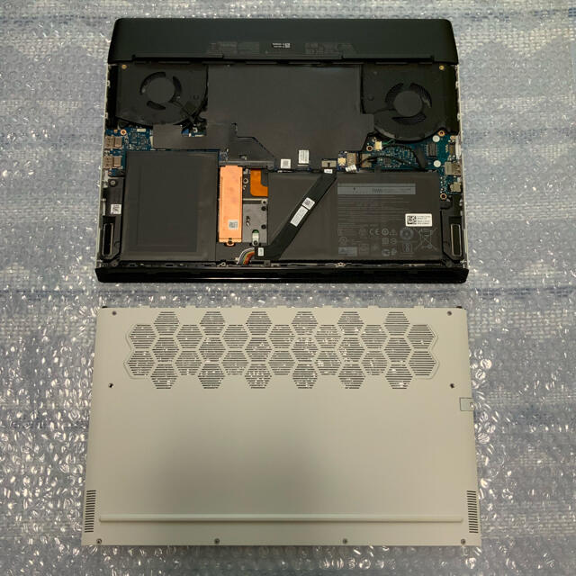 DELL(デル)の4K有機EL+RTX2070搭載 Alienware m15 R2 中古 スマホ/家電/カメラのPC/タブレット(ノートPC)の商品写真