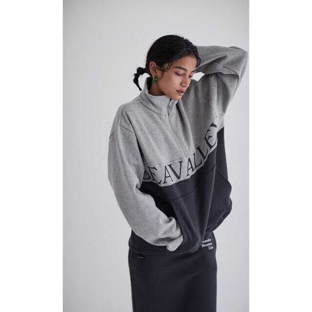 SEA VALLEY ZIP UP SWEAT PULLOVER / SKIRT-