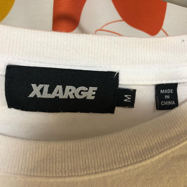 XLARGE(エクストララージ)のＸLARGE Tシャツ　メンズMサイズ　バックプリント メンズのトップス(Tシャツ/カットソー(半袖/袖なし))の商品写真