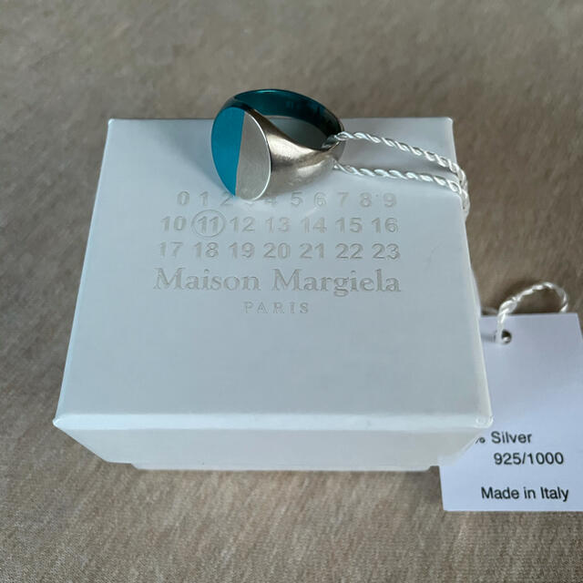 Maison Martin Margiela(マルタンマルジェラ)のS新品 メゾン マルジェラ ツートーン リング 指輪  メンズ ターコイズブルー メンズのアクセサリー(リング(指輪))の商品写真