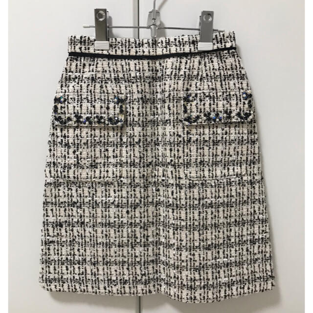 Apuweiser-riche(アプワイザーリッシェ)の【最終値下】アプワイザーリッシェ ツイード スカート ビジュー サイズ0 レディースのスカート(ミニスカート)の商品写真