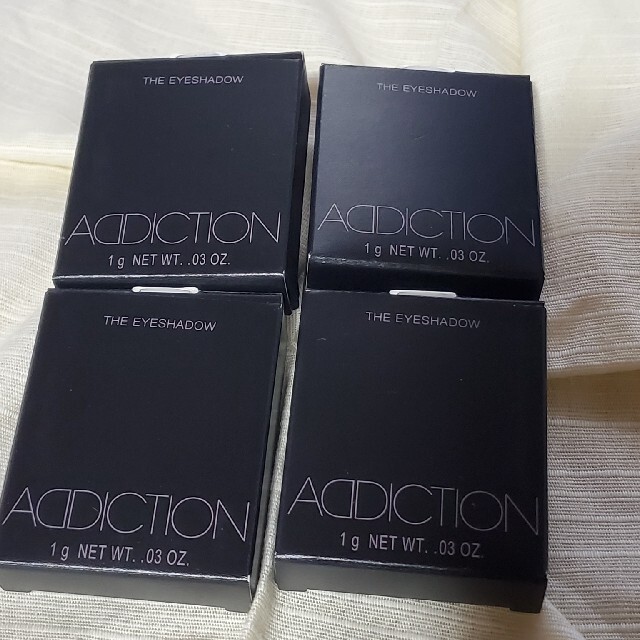 ADDICTION(アディクション)のADDICTIONアイシャドウ　ジェットセッター コスメ/美容のベースメイク/化粧品(アイシャドウ)の商品写真