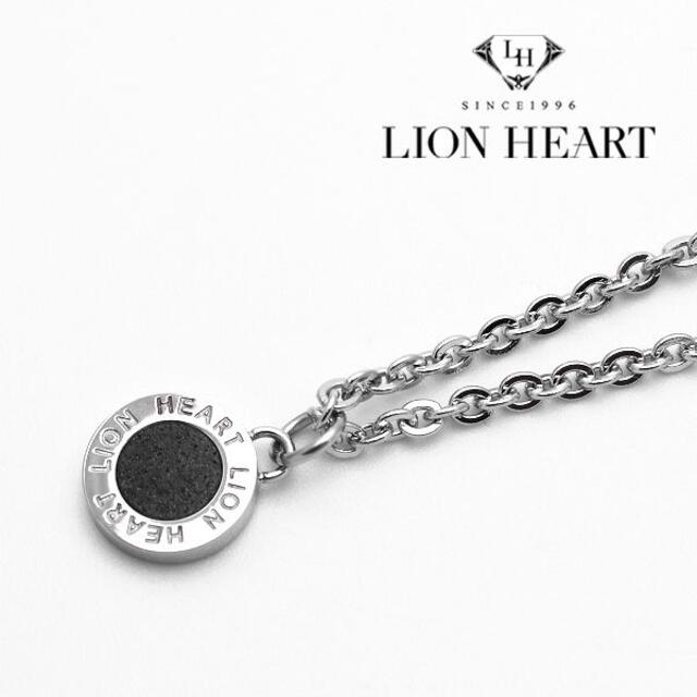 LION HEART(ライオンハート)のライオンハート ネックレス メンズ シルバー ブラック メダル トップ メンズのアクセサリー(ネックレス)の商品写真