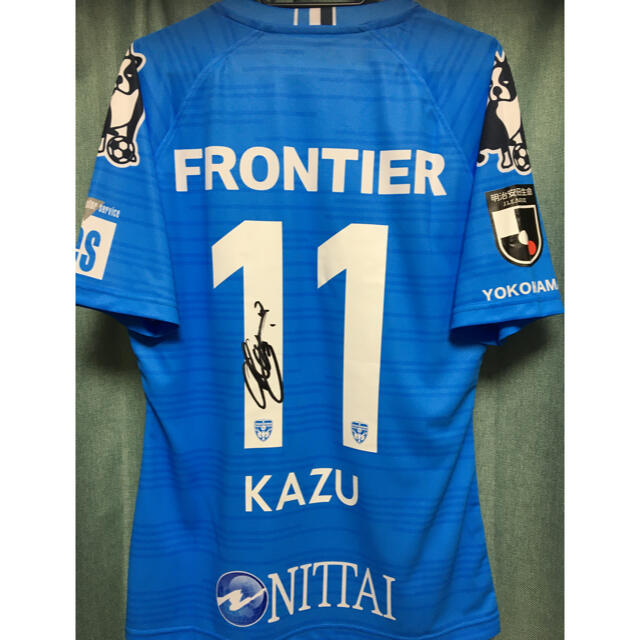 2019横浜FC ホームオーセンティックユニフォームL#11三浦知良フルサイン入 スポーツ/アウトドアのサッカー/フットサル(ウェア)の商品写真