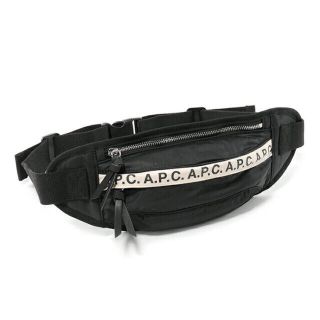 A.P.C(ボディバッグ/ウエストポーチ)のフリマアイテム一覧 A.P.C(ボディバッグ/ウエストポーチ)のフリマアイテム一覧