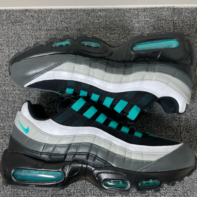 NIKE(ナイキ)のNIKE AIR MAX95 BY YOU 26.5cm メンズの靴/シューズ(スニーカー)の商品写真