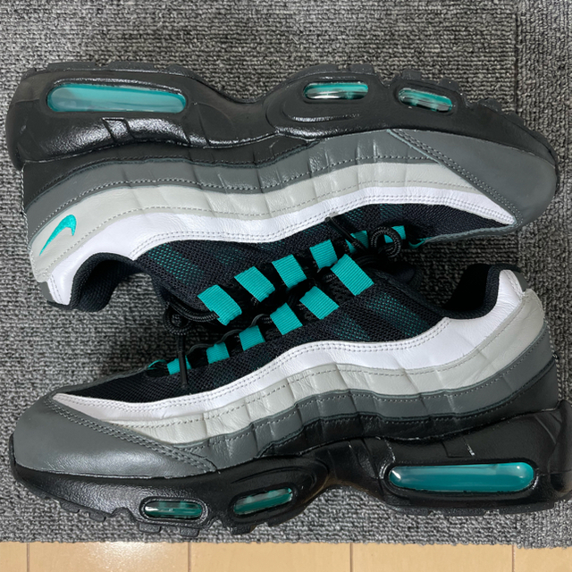 NIKE(ナイキ)のNIKE AIR MAX95 BY YOU 26.5cm メンズの靴/シューズ(スニーカー)の商品写真