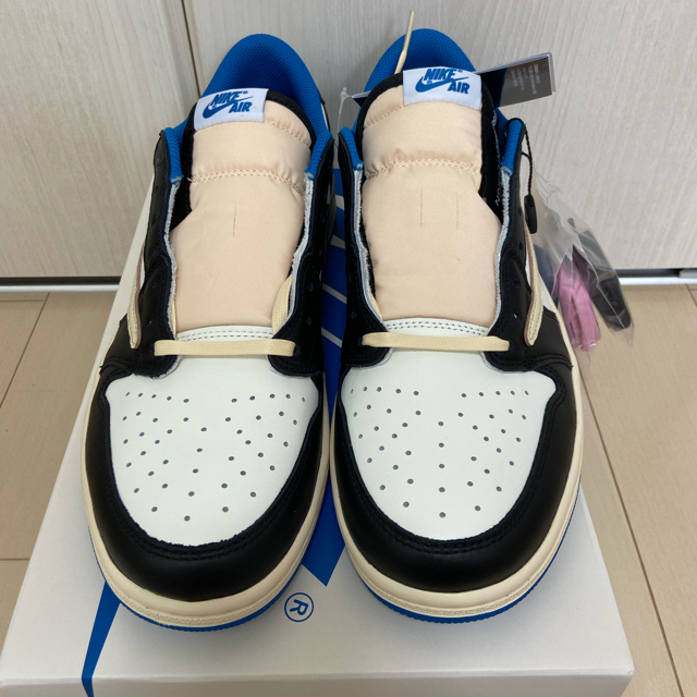 NIKE(ナイキ)のTravis Scott x Fragment x Air Jordan 1  メンズの靴/シューズ(スニーカー)の商品写真