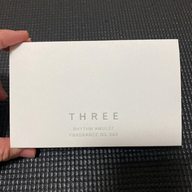 THREE(スリー)のthree フレグランスオイル　サンプル付き コスメ/美容の香水(香水(女性用))の商品写真