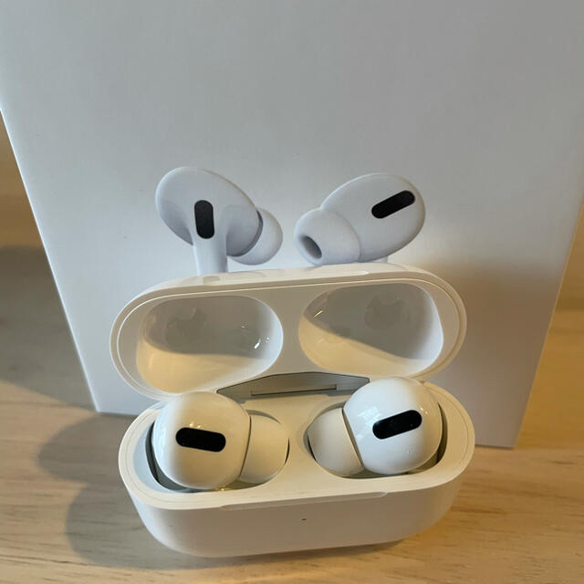 ✩.*˚極美品✩.*˚Apple  AirPods Pro  正規品オーディオ機器