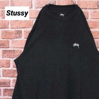 ステューシー(STUSSY)の《ステューシー》ワンポイント刺繡ロゴ　ビッグサイズ　ブラック　スウェット(スウェット)