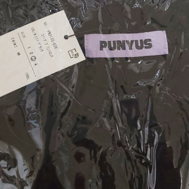 PUNYUS(プニュズ)のプニュズ スリーブプリントロンＴ レディースのトップス(Tシャツ(長袖/七分))の商品写真