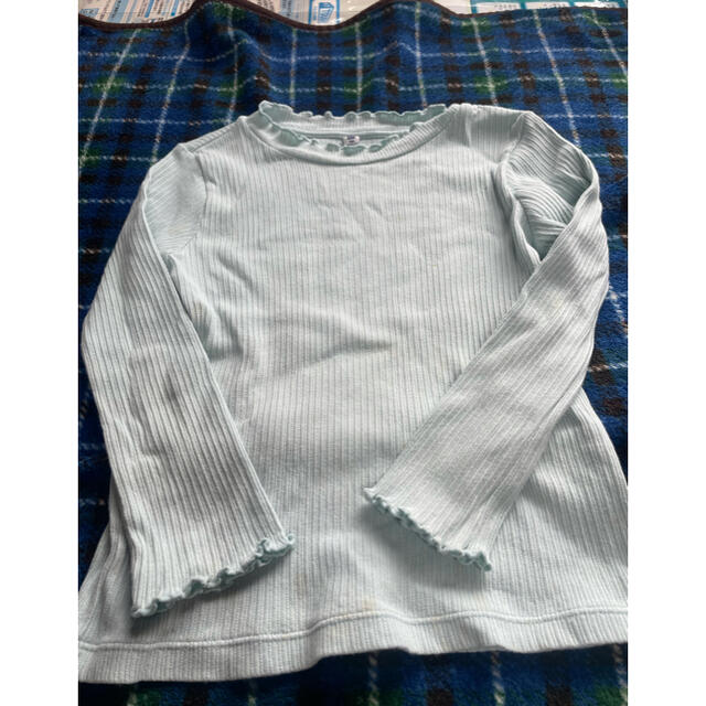 UNIQLO(ユニクロ)のUNIQLO トップス カットソー110cm キッズ/ベビー/マタニティのキッズ服女の子用(90cm~)(Tシャツ/カットソー)の商品写真