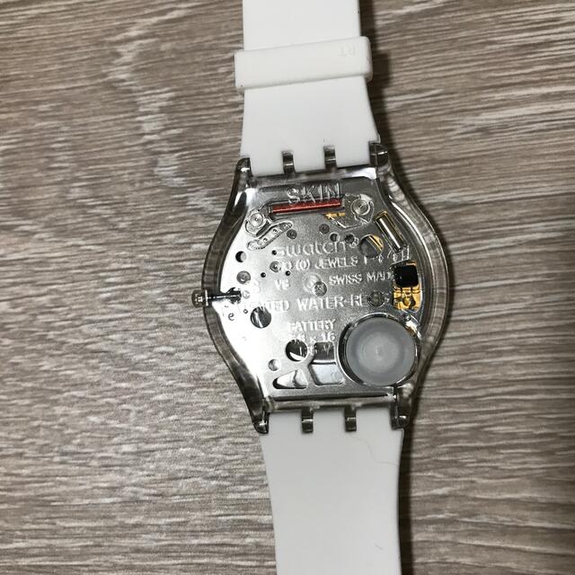 swatch(スウォッチ)のReiさん専用　swatch ホワイト腕時計 レディースのファッション小物(腕時計)の商品写真