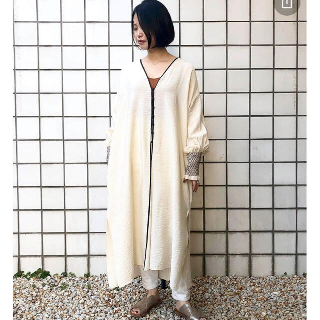 JOHNBULL - ジョンブル スモッキング刺繍ワンピース 黒 未使用の通販