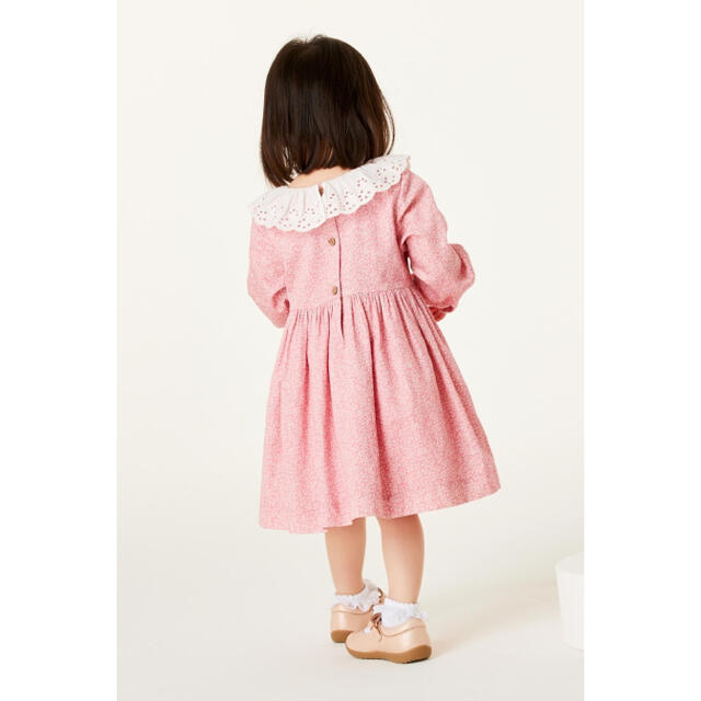 NEXT(ネクスト)の【新品】Pink Ditsy シャーリングコットンワンピース（ガールズ） キッズ/ベビー/マタニティのベビー服(~85cm)(ワンピース)の商品写真