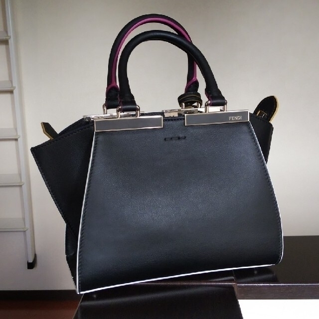 驚きの価格 FENDI - トロワジュールミニ お値下げ! FENDI
